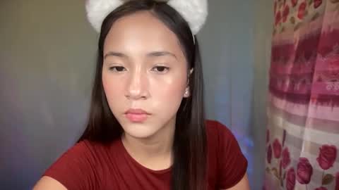 Mia online show from 11.28.25