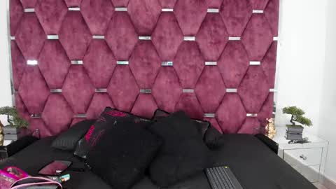 sweetstacy_ online show from 01.21.25