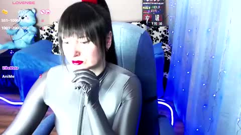 Snapshot of sweetsunnymila chatting on 12.19.24 HelloI amShy Charming Mila-Nice to meet you and Welcome I am not a nude model  Sometimes a smile is all that we need online show from 12.19.24