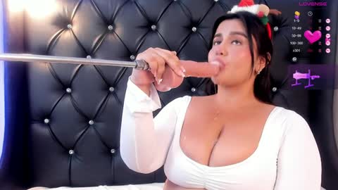    1430 - 22-00 online show from 12.02.24