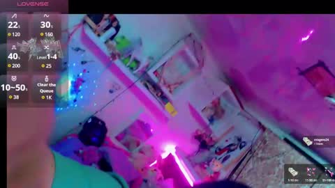 Snapshot of sweett_martina chatting on 01.11.25 martina online show from 01.11.25