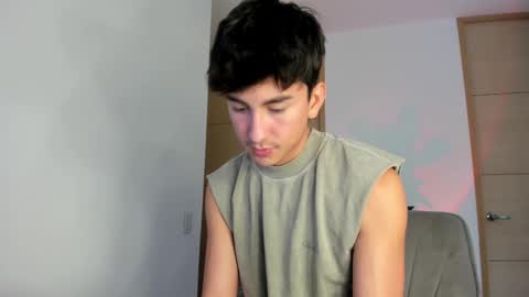 Andy  online show from 10.06.25