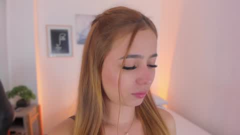 Snapshot of sweettammy_ chatting on 12.23.24 Tammy online show from 12.23.24