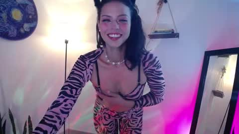  shamanta Independent modelHelp me reach 100 thumbs up  online show from 09.22.25