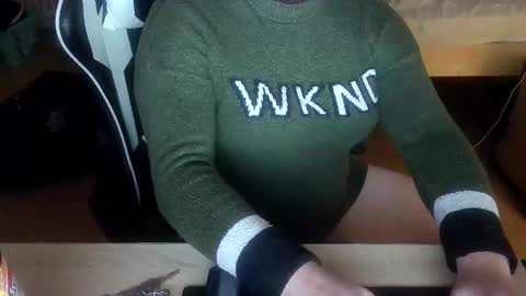 Snapshot of sweettranny725 chatting on 09.11.25 sweettranny725 online show from 09.11.25