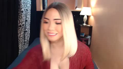 Ms trixiee online show from 12.22.24