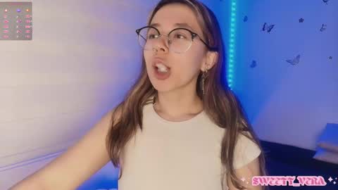 Veronica Independent Model online show from 10.12.25