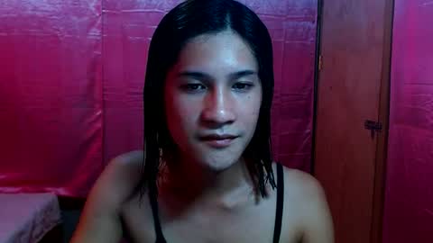 Snapshot of sweetvictoria2000 chatting on 06.24.26 sweetvictoria2000 online show from 06.24.26