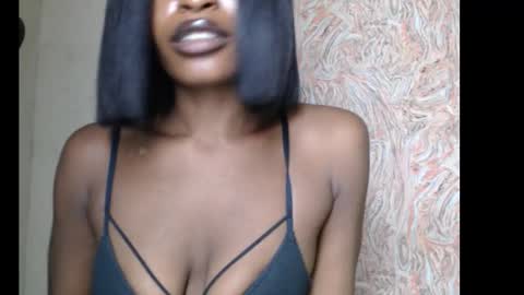 Snapshot of sweetxxboobsx chatting on 09.16.25 sweetxxboobsx online show from 09.16.25