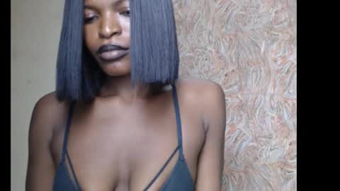 Snapshot of sweetxxboobsx chatting on 09.24.25 sweetxxboobsx online show from 09.24.25