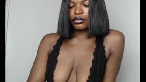 Snapshot of sweetxxboobsx chatting on 11.17.25 sweetxxboobsx online show from 11.17.25