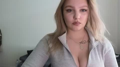 Snapshot of sweety_bettyyy chatting on 07.13.26 Betty online show from 07.13.26