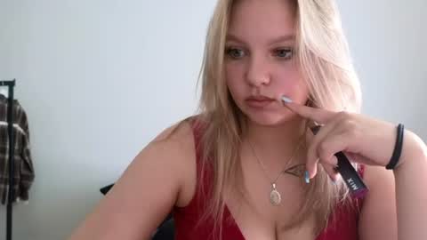 Snapshot of sweety_bettyyy chatting on 07.20.26 Betty online show from 07.20.26