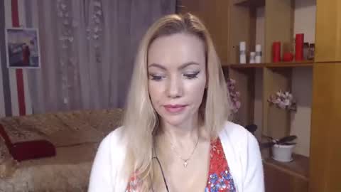 Snapshot of sweety_friend chatting on 12.12.24 Sweety friend online show from 12.12.24