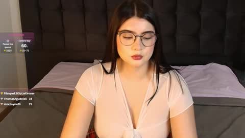 Snapshot of sweety_nicole_ chatting on 11.01.25 sweety nicole 3 online show from 11.01.25