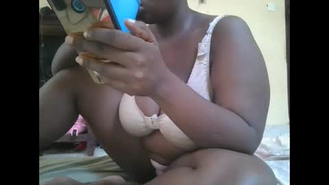 sweetyass25 online show from 11.30.25