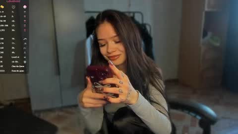Snapshot of sweetydeviliya chatting on 06.18.26 sweetydeviliya online show from 06.18.26
