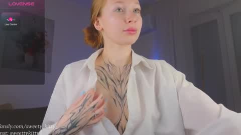 Snapshot of sweetykitty_x chatting on 01.19.26 Jenny give it a sub online show from 01.19.26