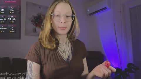 Snapshot of sweetykitty_x chatting on 02.09.26 Jenny give it a sub online show from 02.09.26