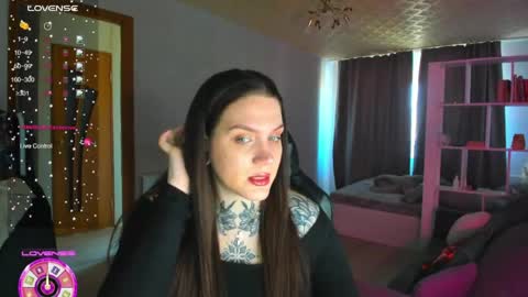 Snapshot of sweetyladiy chatting on 04.28.26 Aiza online show from 04.28.26