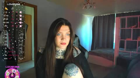 Snapshot of sweetyladiy chatting on 05.13.26 Aiza online show from 05.13.26