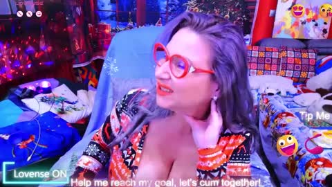 Lisa online show from 12.14.24