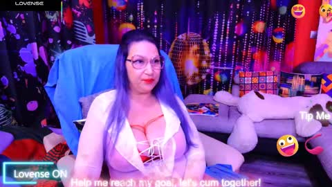 Lisa online show from 02.15.25