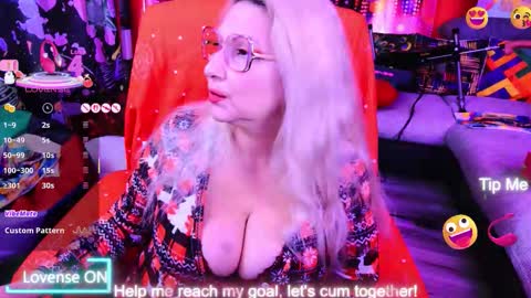 Lisa online show from 12.14.25