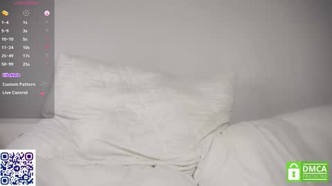 Snapshot of sweetyoops chatting on 10.26.25 Astrid online show from 10.26.25