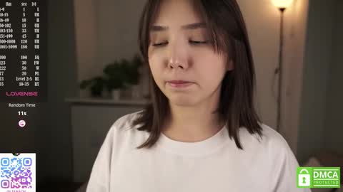 Snapshot of sweetyoops chatting on 11.02.25 Astrid online show from 11.02.25