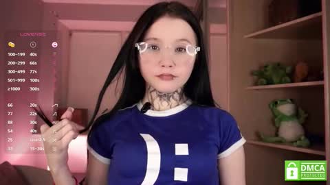 Astrid online show from 11.19.25