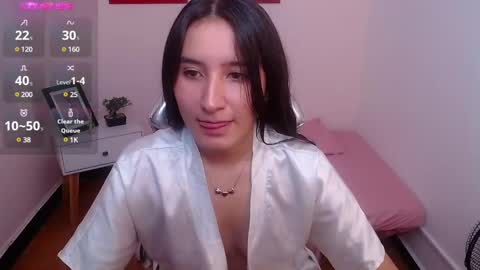 Snapshot of sweetyy_lollipop chatting on 12.31.24 Catalina online show from 12.31.24