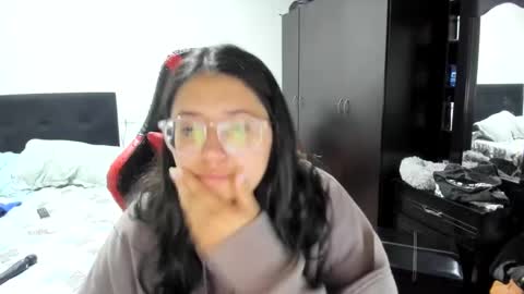 sweetyypeach online show from 12.03.24