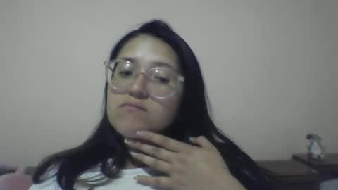 sweetyypeach online show from 12.20.24