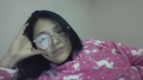 sweetyypeach online show from 12.24.24