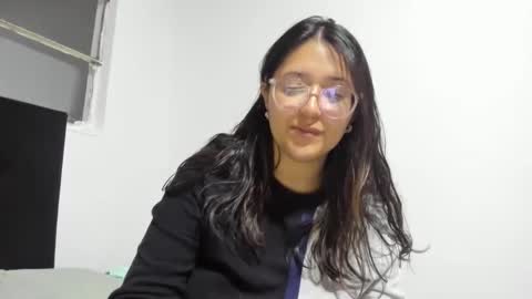 sweetyypeach online show from 01.15.25