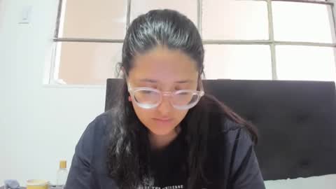 sweetyypeach online show from 01.31.25