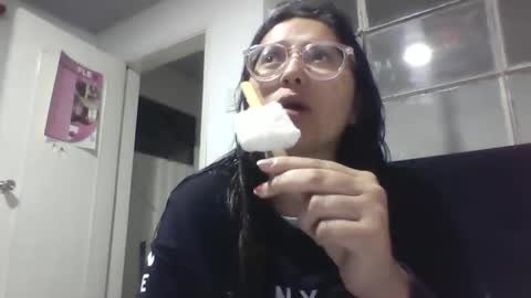 sweetyypeach online show from 02.13.25