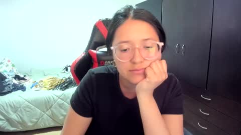 sweetyypeach online show from 02.21.25