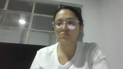 sweetyypeach online show from 03.04.25