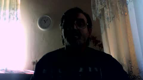 Snapshot of swergiu333 chatting on 02.14.26 Raymond online show from 02.14.26