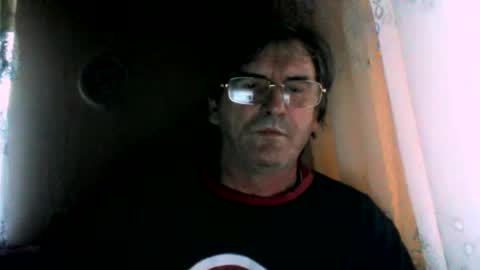 Snapshot of swergiu333 chatting on 02.18.26 Raymond online show from 02.18.26