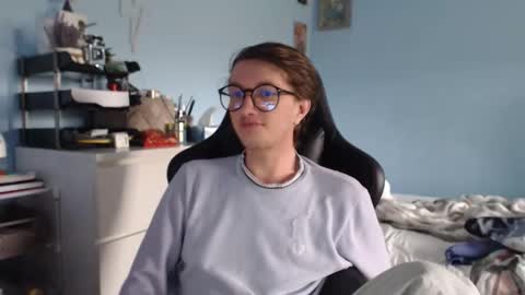 Cat online show from 04.17.26