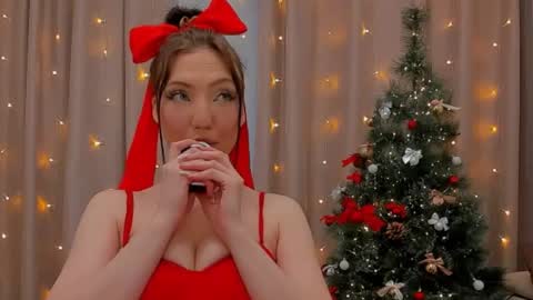 Cutie Sarah online show from 12.28.24