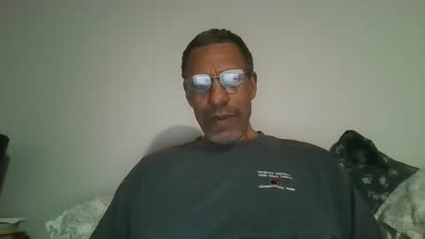 swimmerbod2495 online show from 02.22.26