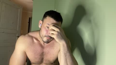 Snapshot of swordmansoul chatting on 09.30.25 swordmansoul online show from 09.30.25