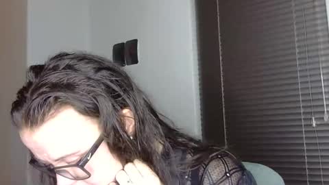 Snapshot of swt_nova chatting on 11.07.25 swt_nova online show from 11.07.25