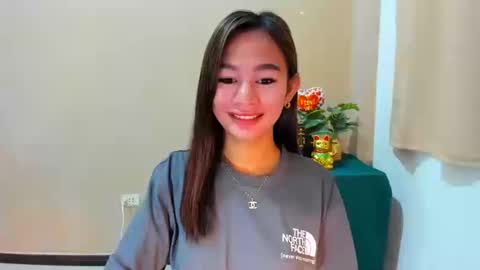 Snapshot of swyt_jane chatting on 10.08.25 swyt_jane online show from 10.08.25