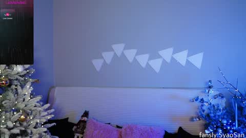 Snapshot of syaosan_ chatting on 12.19.24 syaosan_ online show from 12.19.24