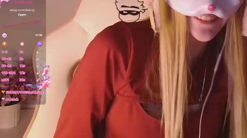 Snapshot of sydney_max chatting on 10.05.25 Milena online show from 10.05.25